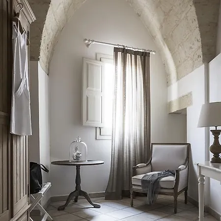 Couette-café Don Totu - Dimora Storica 4*